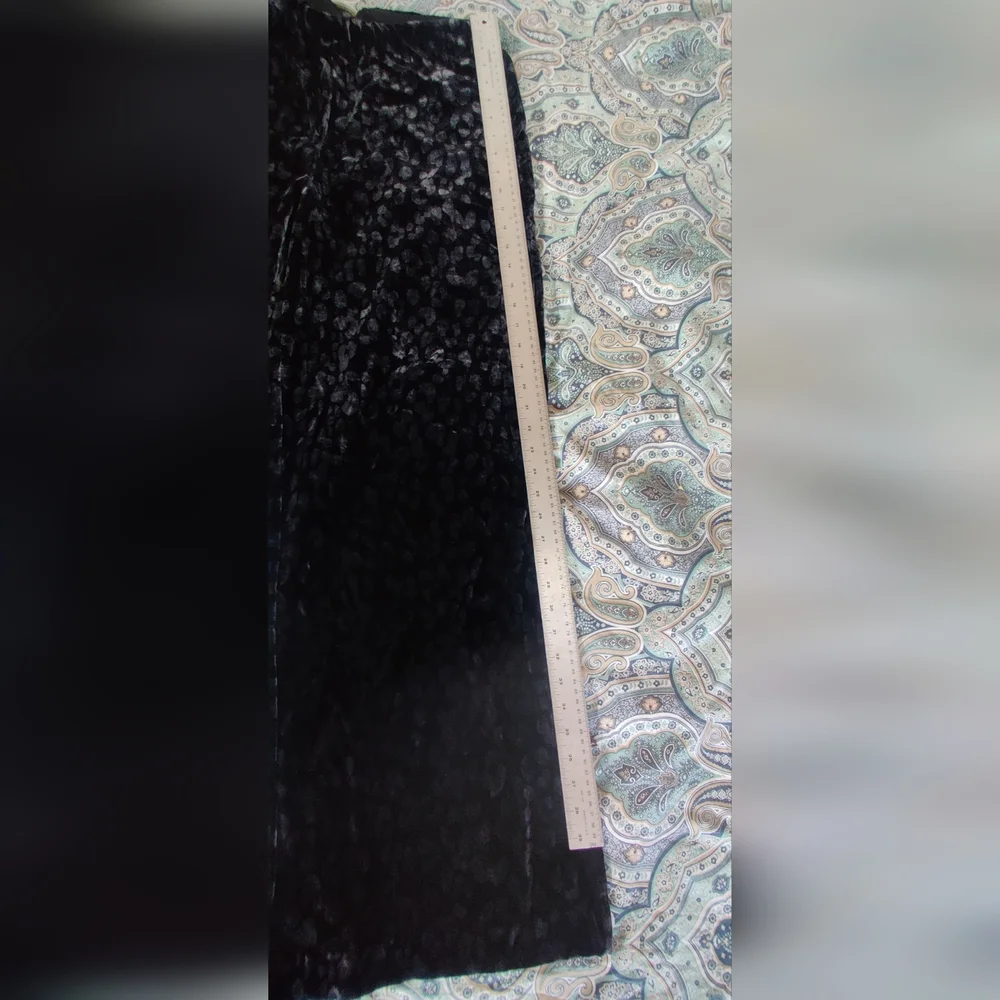 Zara Black Textured Velvet Pants - Picture 3 of 16